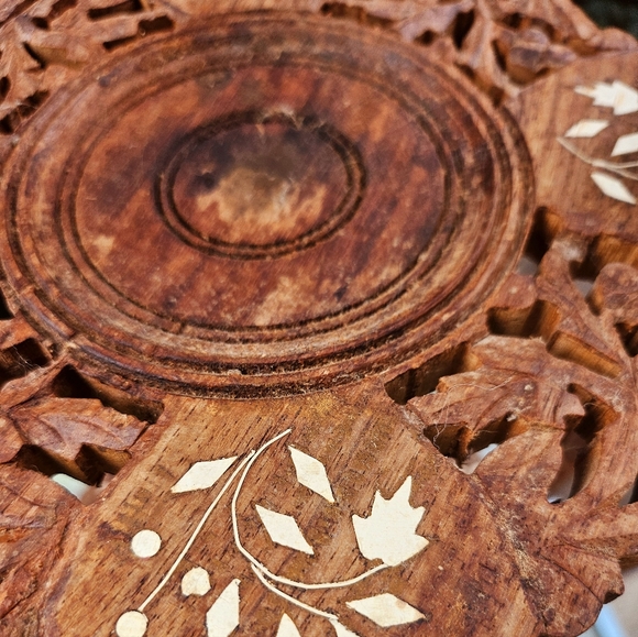 Vintage Hand Carved Wood Inlaid Plate/Cake Shelf Stand From India - Picture 6 of 13